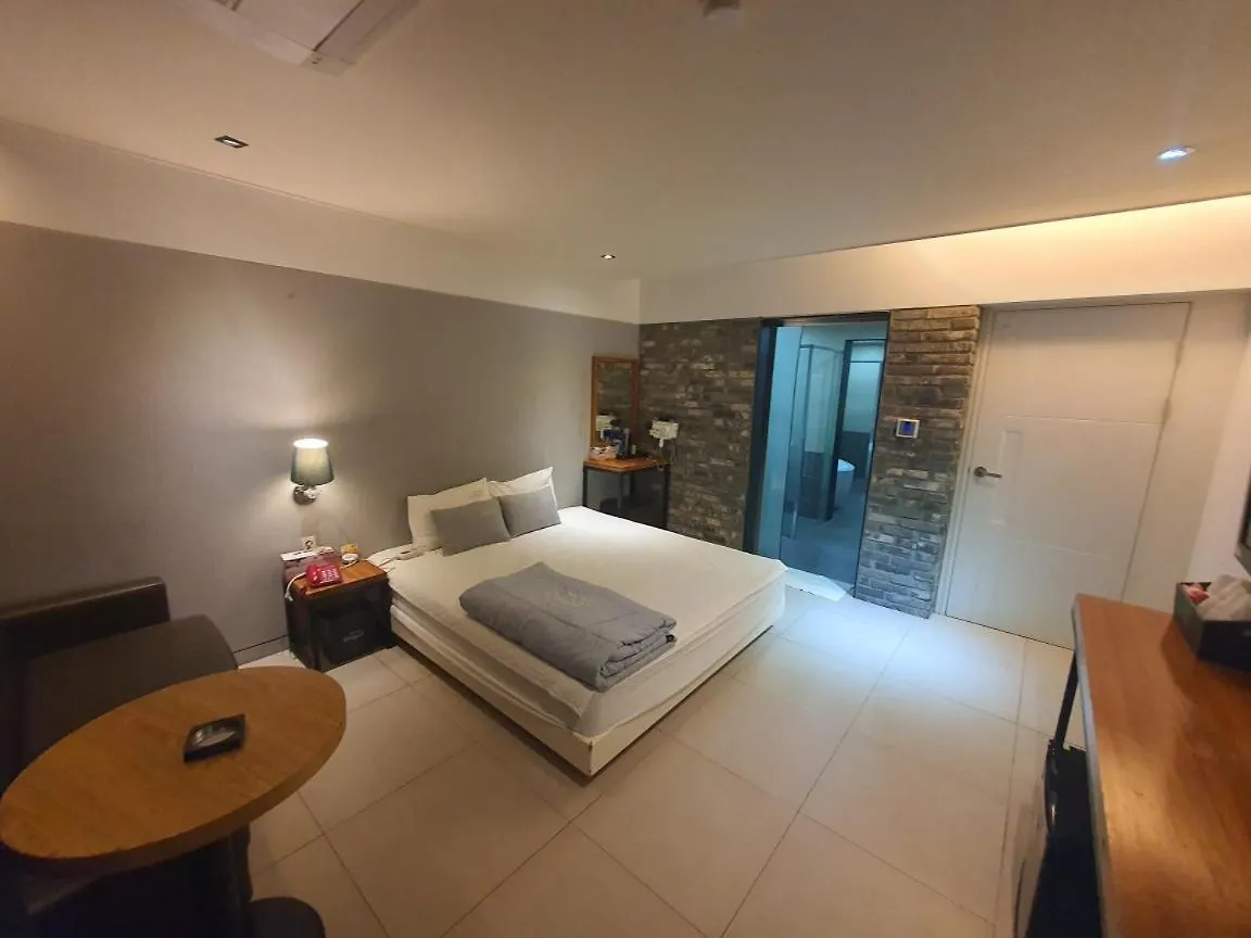 Yeonsan Oops Hotel Busan 0*,  South Korea