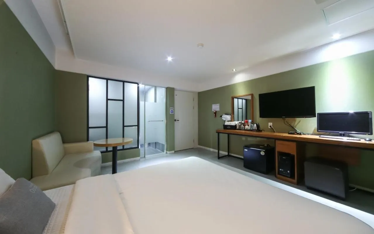 Yeonsan Oops Hotel Busan